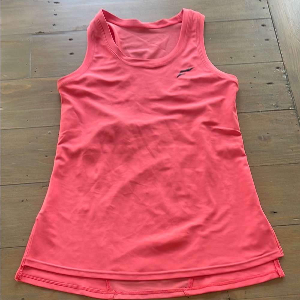 Flag nor fail tank. NEVER WORN